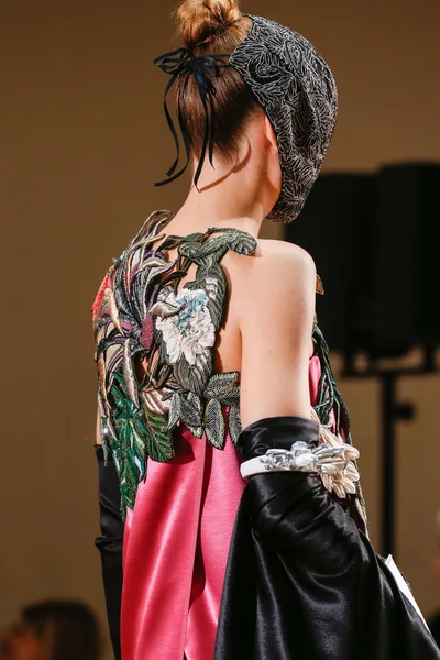 Look 29